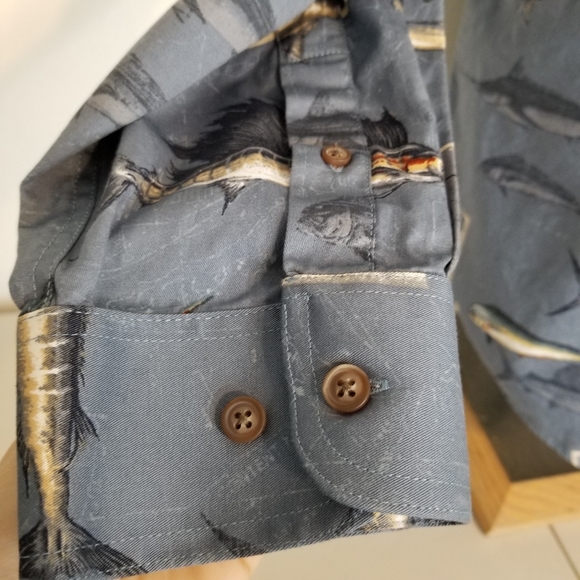 Magellan Sportswear Blue Fishing Buttondown Shirt - Picture 4 of 10